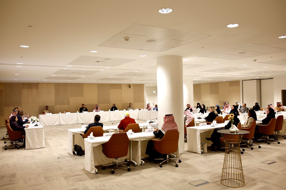 معهد الأمير سعود الفيصل للدراسات الدبلوماسية tweet media