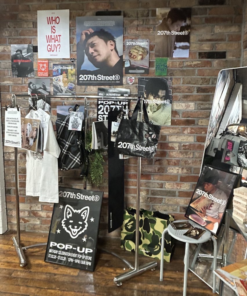 미감 개쩌는 생카 저도 마감 전 헐레벌떡 다녀왔습 니다. 그대로 우리 집에 옮기고 싶슨...
#PullUp207th
#207番街で出会おう
#손석구 #SONSUKKU