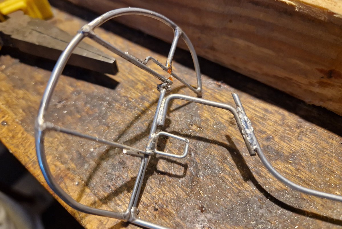 marcomout's tweet image. Commissiewerk vind ik alleen maar leuk als de opdrachtgever precies wil dat het precies naar mijn éigen inzichten, materialen en technieken gemaakt wordt.

De vraag is nu wel: wat gaat het precies worden?!

#metalart
#metaal
#techdesign