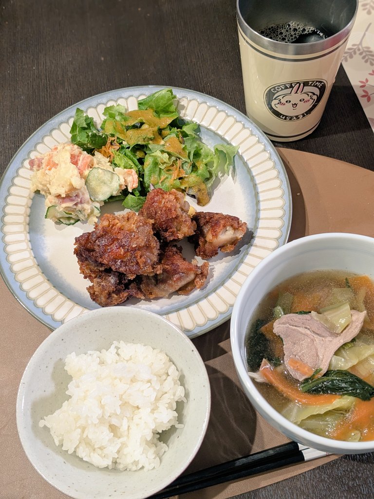 pasomasooo's tweet image. 最近の自炊 
唐揚げとアクアパッツァ

海外子供服詰め放題👕👚
小学生になるから助かる🙏❤
曜日靴下サイズなくてコンプならず😭🧦
ワークショップで娘がリボン作り🎀
推しカラーを選び楽しそうにしてた❤️