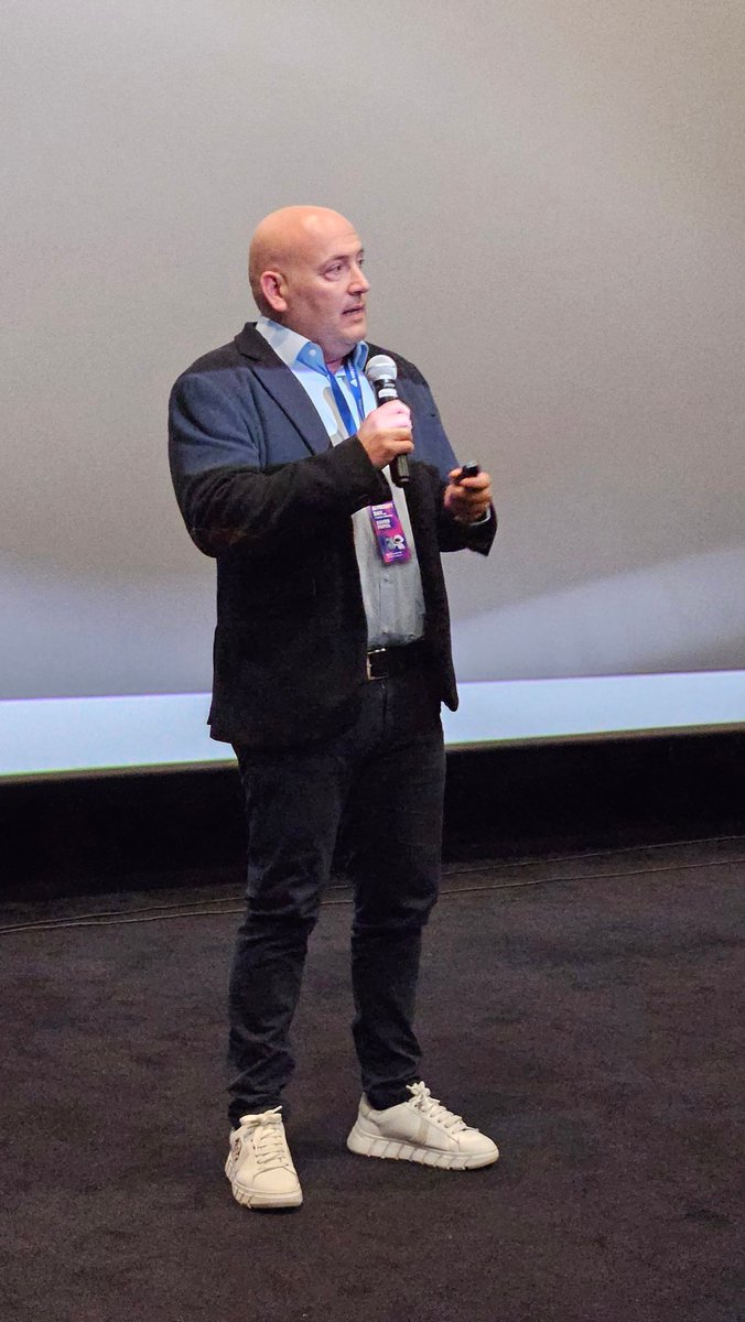 AI Prompt Day tweet media