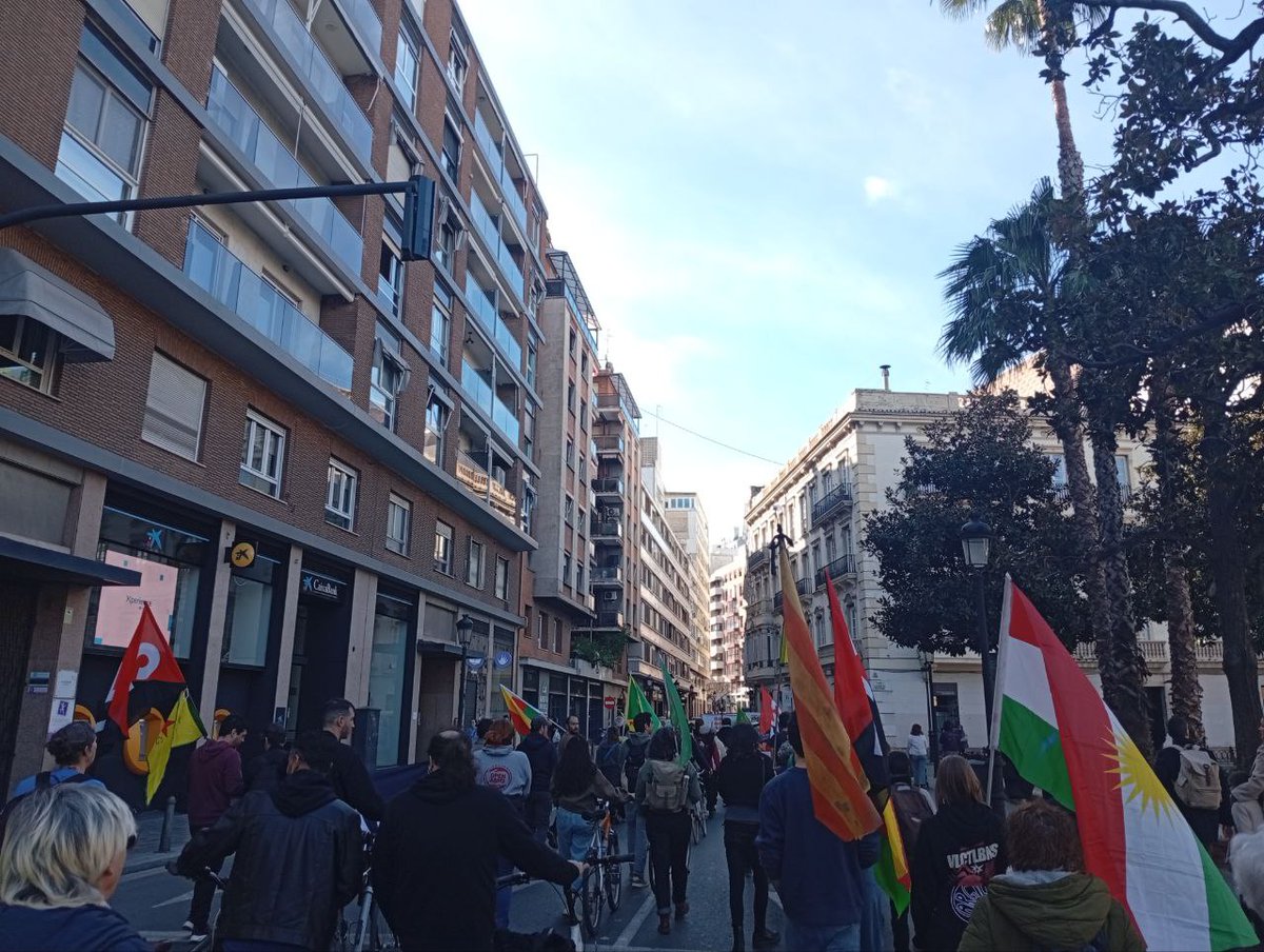 L'Accent tweet media