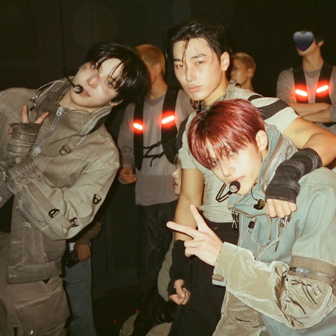 출전 전에 찍은사진같다
마지막일지도모르니까한번찍자고해서찍은거같다