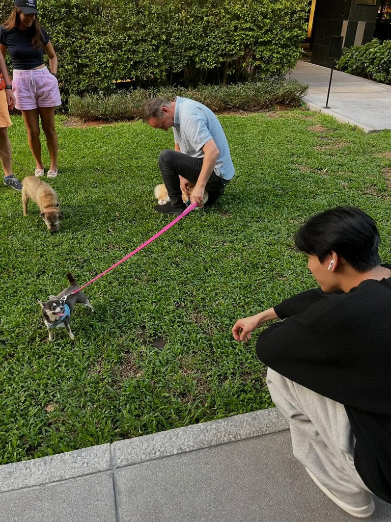 ท้าลองลง Link ไว้ให้ด้วยน้า ตามพิกัดไปเติมยอดกันนะคะ 🙏🏻😉

#BamBam #뱀뱀 <a href="/BamBam1A/">BamBam</a> 
<a href="/BAMBAMxBAMMIE/">뱀뱀 BamBam</a>