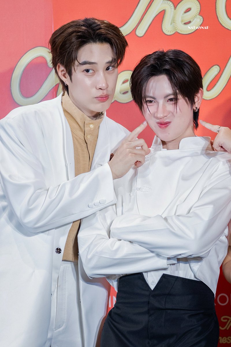 น่ารักทุกท่าเลยยย 🥰

Robinson x Tle Firstone
#RobinsonCNYxTleFirstone
#เติ้ลเฟิร์สวัน #TleFirstone 
#TLE_mtm #Firstone