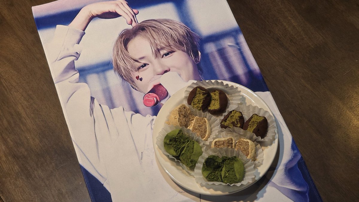 하성운 두쫀쿠 먹엉 아쫀쿠 먹엉 말쫀쿠 먹엉
<a href="/gooreumseng/">하성운</a>