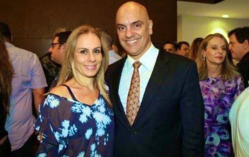 NewsLiberdade's tweet photo. 🚨URGENTE - Viviane Barci, esposa de Alexandre de Moraes, assume novo caso no STF em defesa de Lucas Kallas, sócio de Daniel Vorcaro, dono do Banco Master https://t.co/UCTJnVQ70o