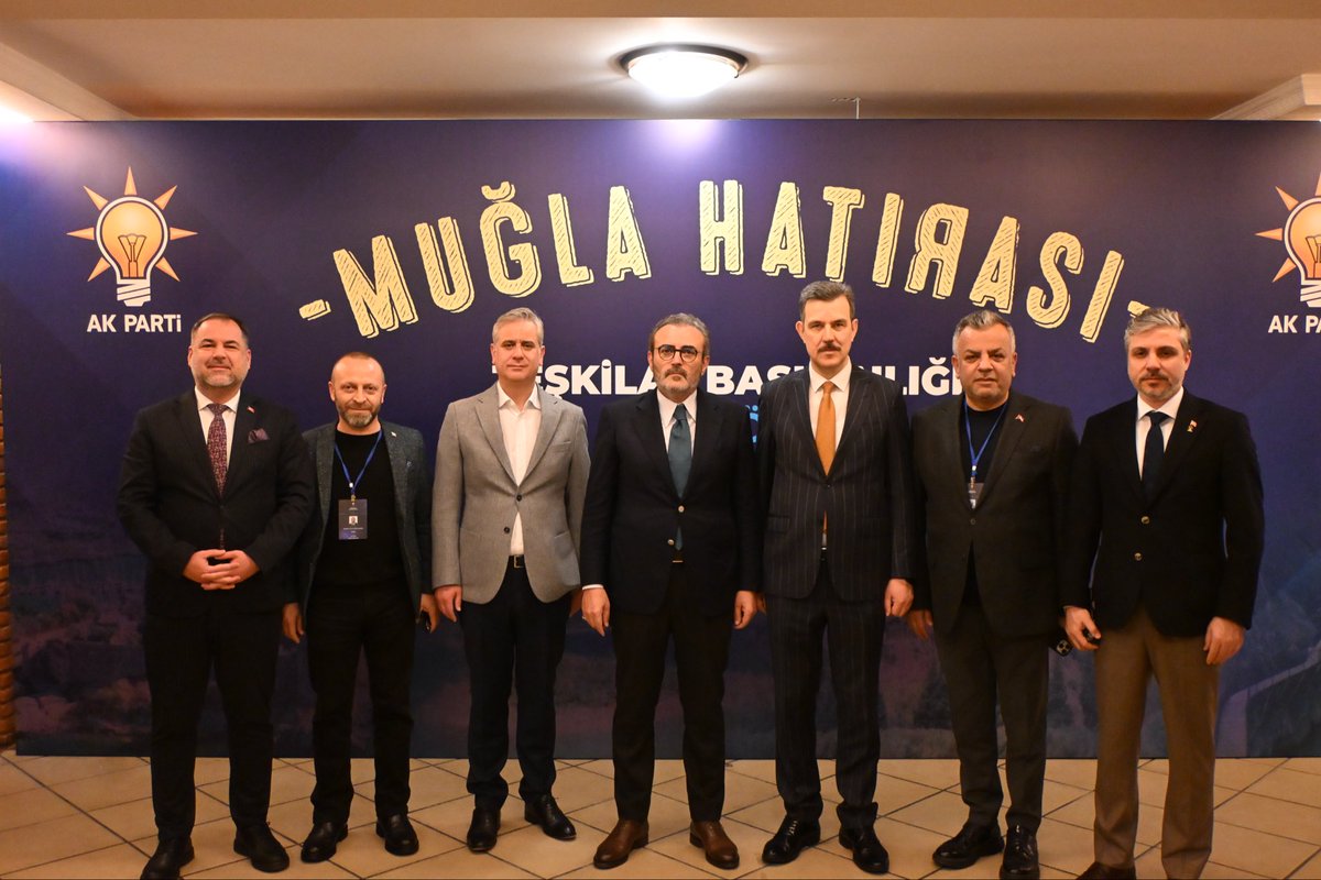 Muğla’dayız.

Ege Bölge Strateji Toplantısı’nda teşkilatımızla bir araya geldik. 

Teşkilat yalnızca bir organizasyon değil, milletle kurulan güven ilişkisinin omurgasıdır. Bu omurgayı diri tutan şey ise ortak hafıza, ortak hedef ve ortak sorumluluk bilincidir.

Genel Merkez