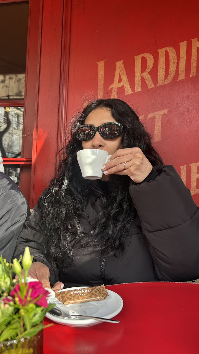 _112594's tweet photo. Bonjour, un café s’il vous plaît ☕️🥹✅ https://t.co/UVNPG653F9