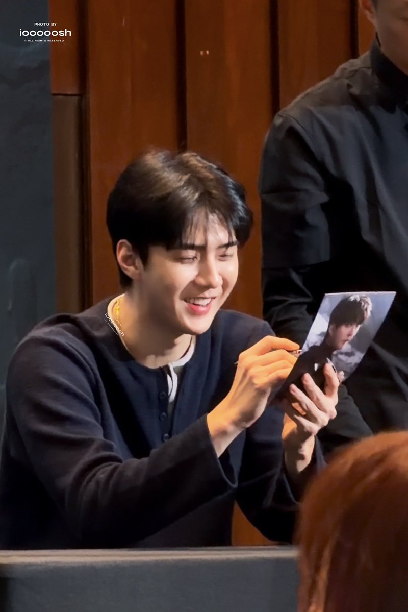 OH SEHUN. That’s it. That’s the tweet.