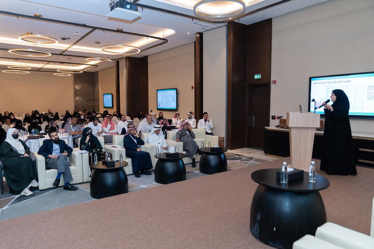 heba_asaad's tweet photo. تشرفت بالمشاركة كمتحدثة في المؤتمر الأول للتغذية الإكلينيكية الدقيقة 2026 في مستشفى الملك فيصل التخصصي بالمدينة المنورة مع نخبة من المتحدثين . نقاشات علمية ثرية ركزت على مستقبل التغذية الدقيقة وأثرها المباشر والحيوي على صحة الجهاز الهضمي لدى الأطفال. https://t.co/pYckbsqm6N