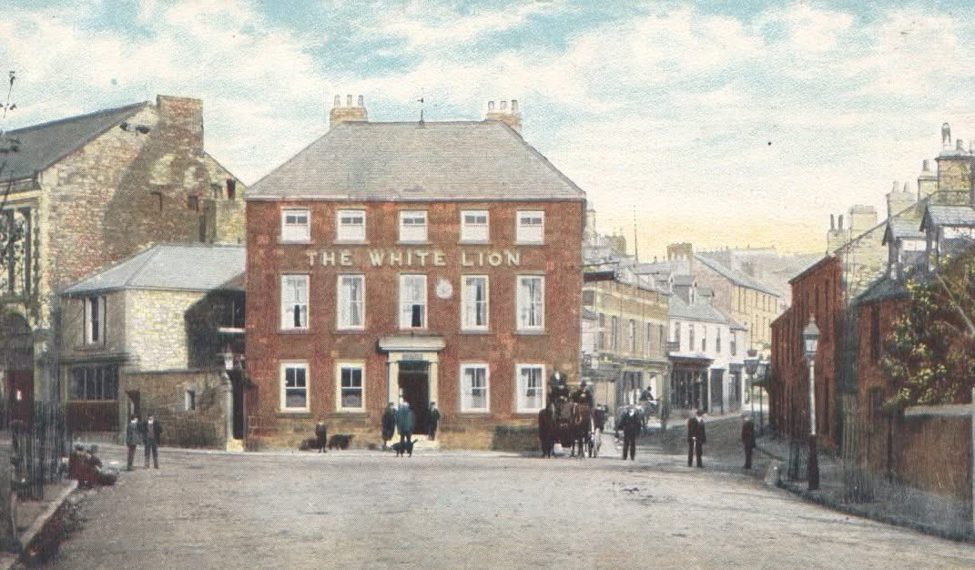 HoughtonHeritag's tweet photo. A view of the White Lion Hotel, circa 1900.
#HotonOldPics #HoughtonLeSpring https://t.co/cQkaLCFRFz