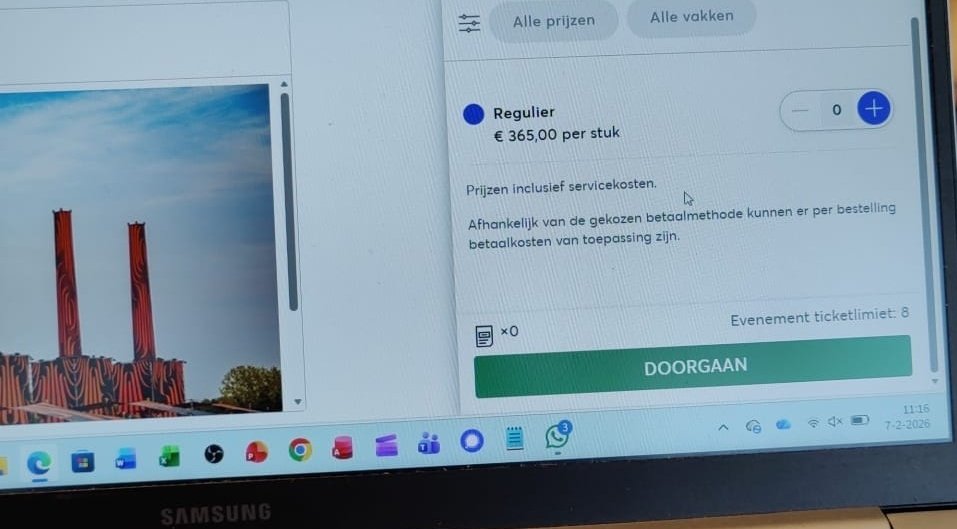 Dit was vanmorgen. Dochter heeft tickets voor <a href="/Rapid_Razor_Bob/">Lowlands Festival</a>!
<a href="/LowlandsFotos/">LowlandsFotos</a>

#LL26 #lowlands #Biddinghuizen