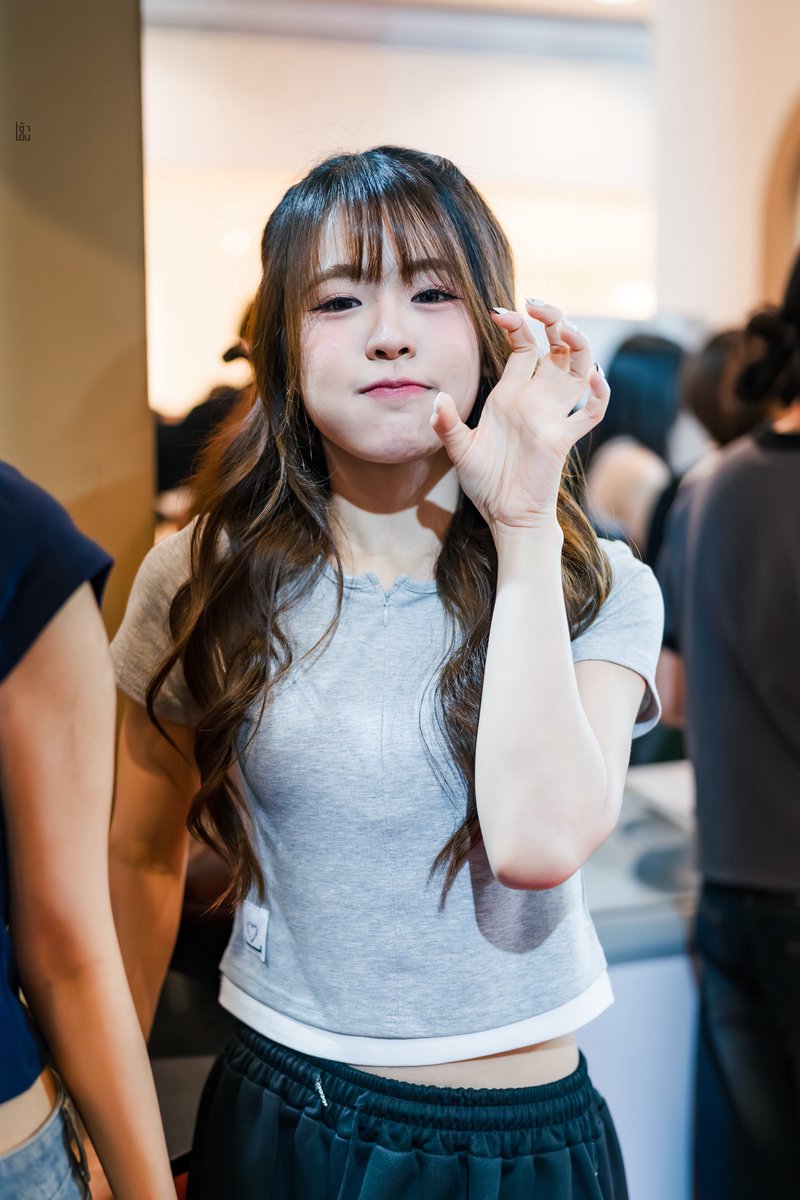 ชาเขียวเรียกกรีนที อาหลีเรียกหัวใจค้าบ💘
#อากรคือภาษีอาหลีคือหัวใจ
#ArleeBNK48