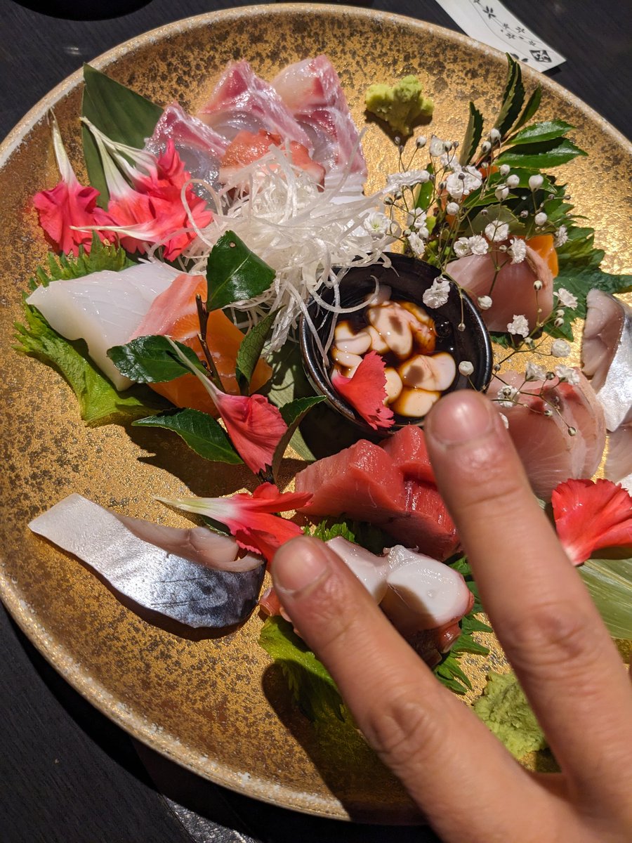 明日は、選挙です✨
皆様未来の子供たちの為に、投票いきましょ💪
その前にお刺身で1杯しとくー🐟️