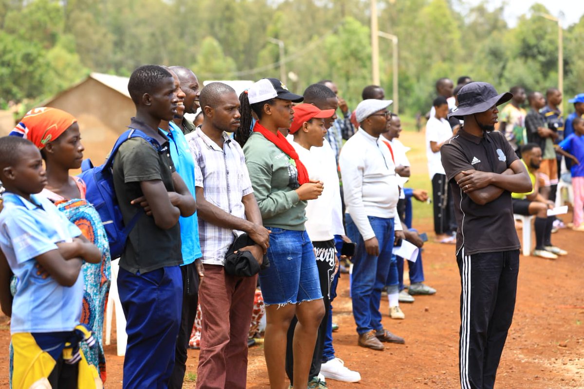 KireheDistrict's tweet photo. Imikino y'Irushanwa
#UmurengeKagameCup2026 mu mupira w'amaguru rihuza amakipe y'Imirenge ryakomeje aho riri kubera ku kibuga cy'umupira cya cya Ruhanga mu murenge wa Kigina aha ni ikipe y'abagore ya Gatore yahuye n'ikipe y'abagore ya Kigarama mu mikino ya 1/2 https://t.co/0E4slpsif4