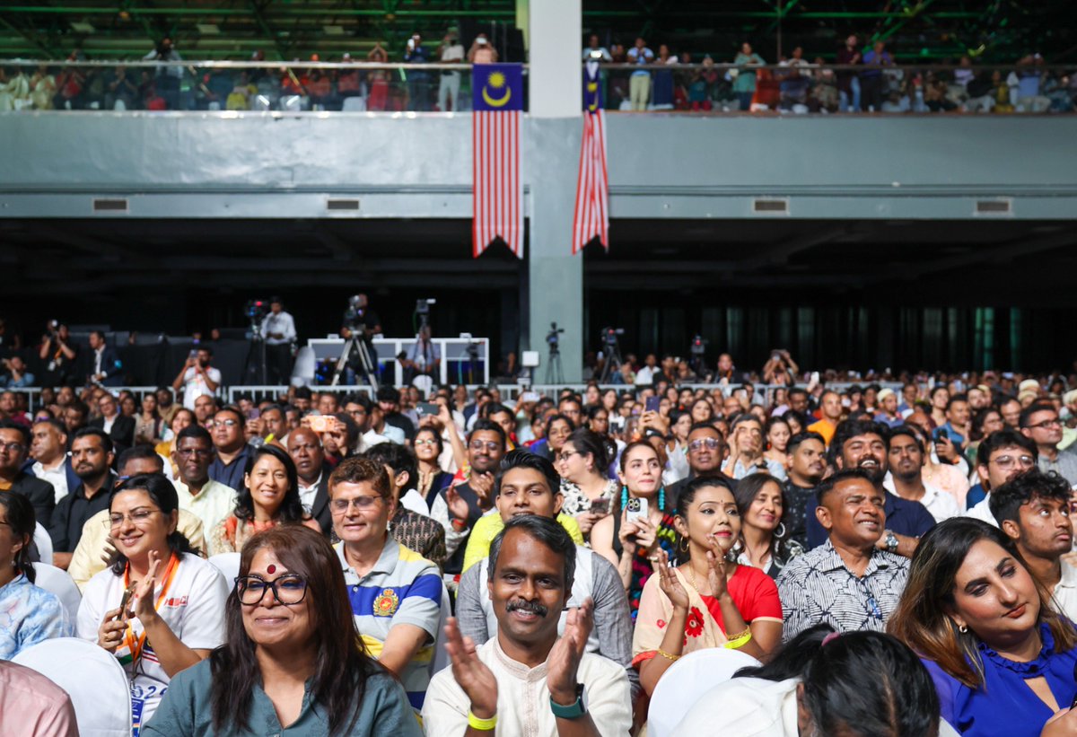narendramodi's tweet photo. Our diaspora continues to be a vital bridge between India and Malaysia. It was a delight to interact with them in Kuala Lumpur. 

Here are some more glimpses. https://t.co/imCXJ8rXe9
