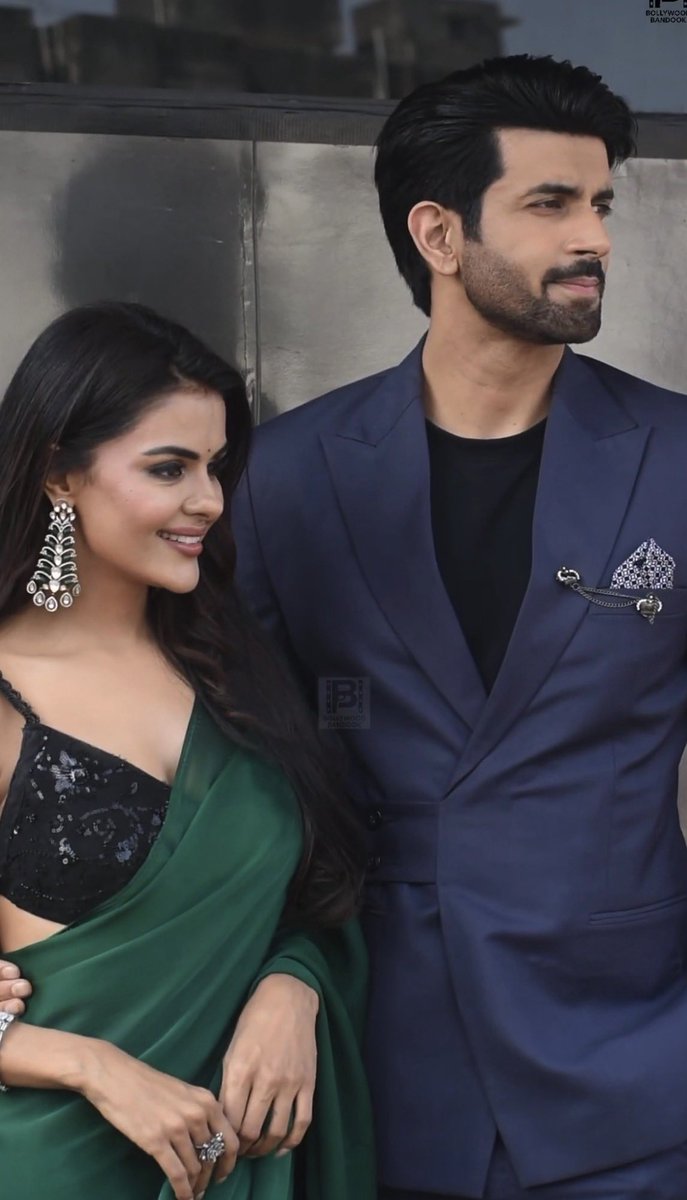 they look so married 😭💗 helppp