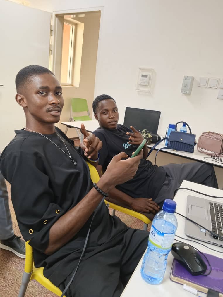 GlobalaiYola's tweet photo. We are still here,learning,networking and builder something greater in Yola.
#GlobalAIYola #tech #innovation #FromUsersToBuilders https://t.co/vD3HxXvboI