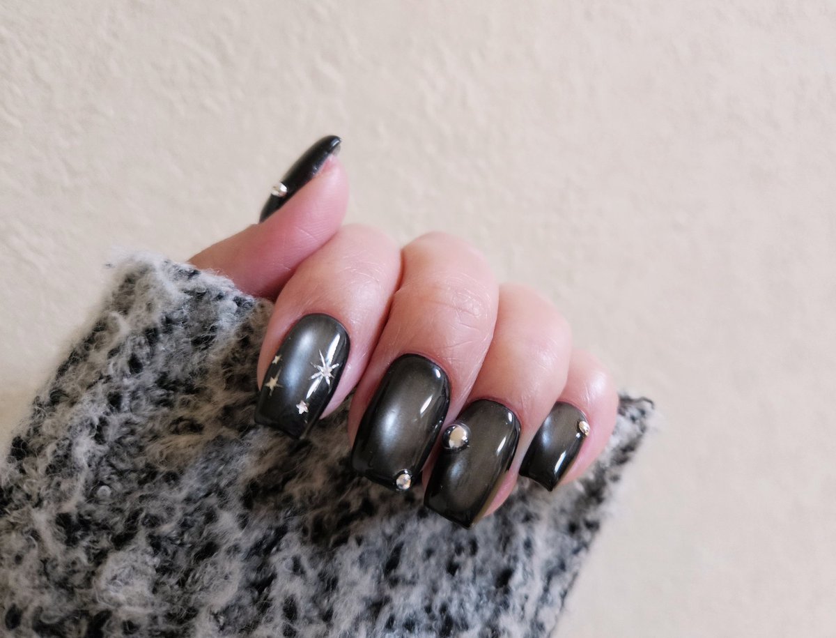 🅝ⓔⓦ 🅝ⓐⓘⓛ 2月はめめのばーすでー☃⃝ ということでブラックね