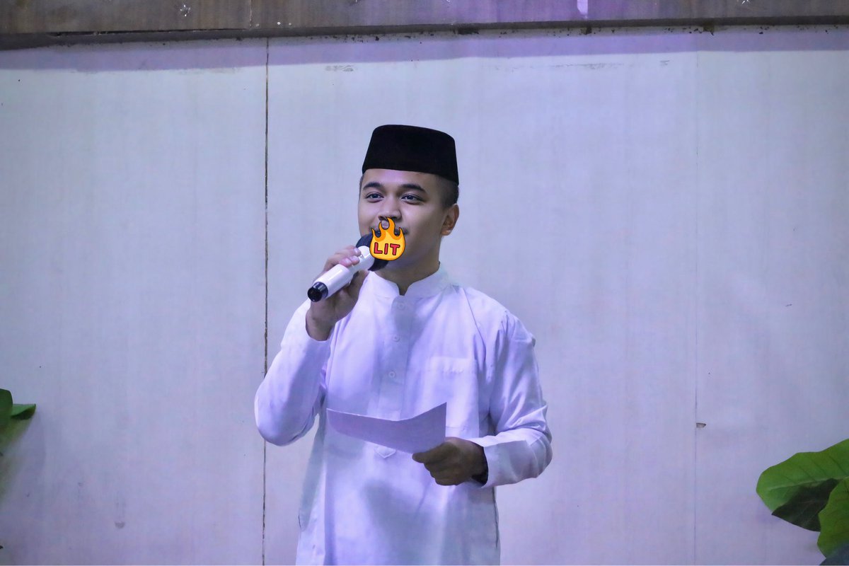 Sadboyy12312's tweet image. Adem ga liatnya kalo gini? Wkwk

#santri #MC #publicspeaking
#gus #cogan #surabaya #event #fyp