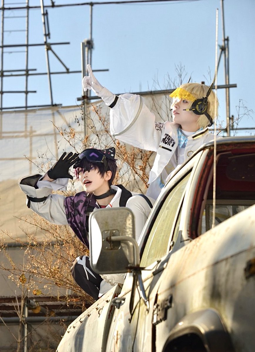 cos.🤝 &amp; 🐝🤣

　　　　　『   ﾃ ﾂ ！みて！あの雲！！   』