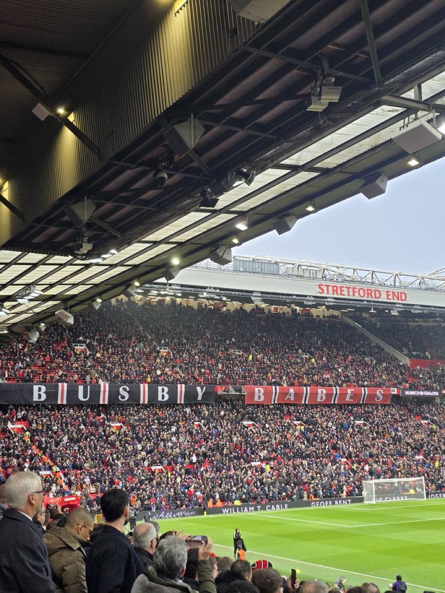 The Stretford End 🌹 

📸 <a href="/RichFay/">Rich Fay</a>