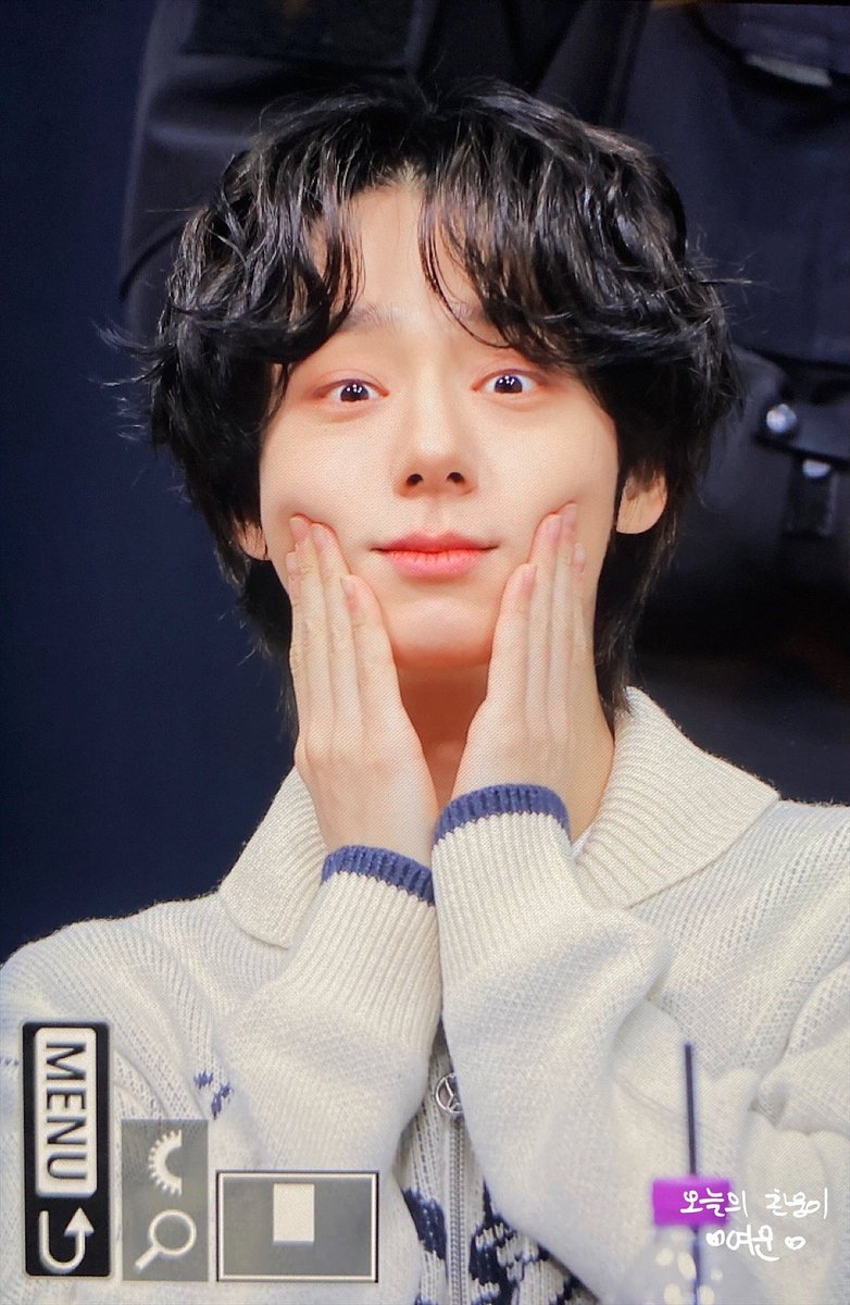 260207 #오늘의환웅이

화눙이 오늘 조금 귀여워~~

#원어스 #환웅 #ONEUS #HWANWOONG