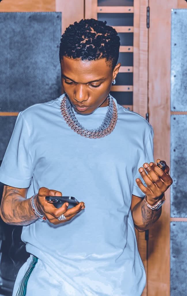 GodfreyChi64406's tweet photo. Are you a true fan of WIZKID ? 

Drop a bird let’s follow you https://t.co/7LcwmGjsqE