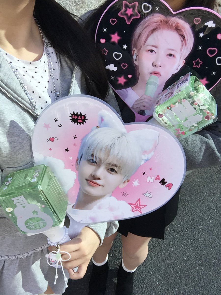 히오리 tweet media