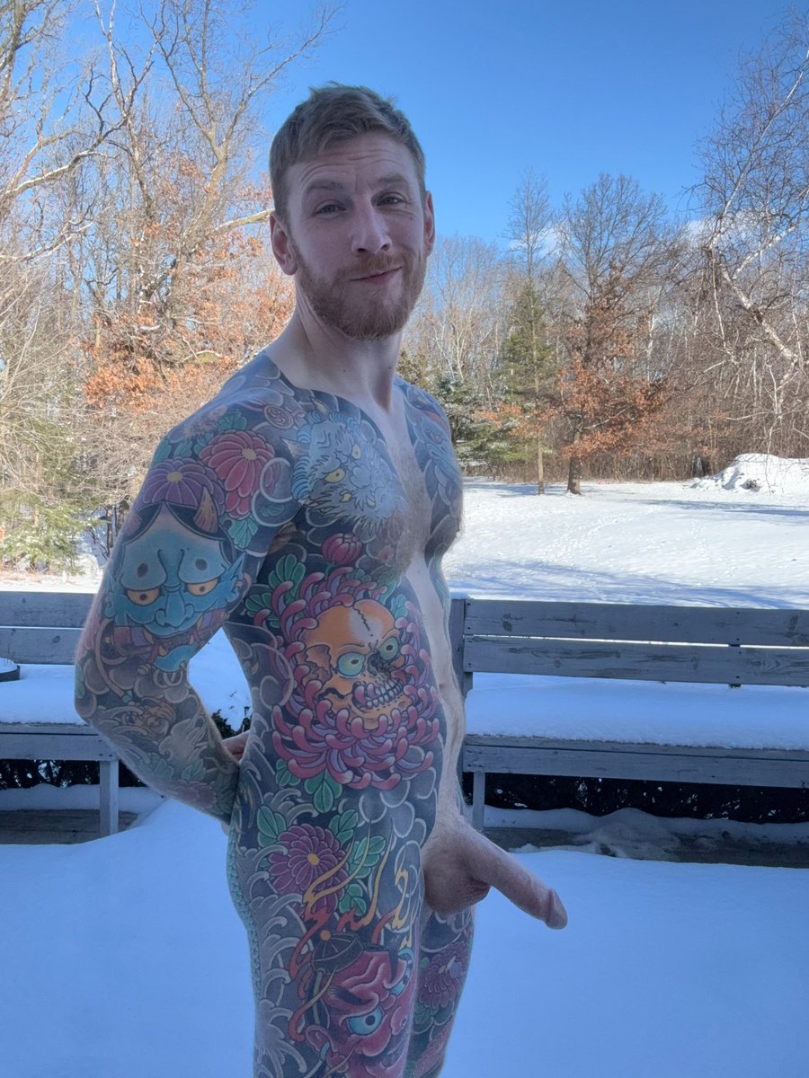 The cold never bothered me any way 😉