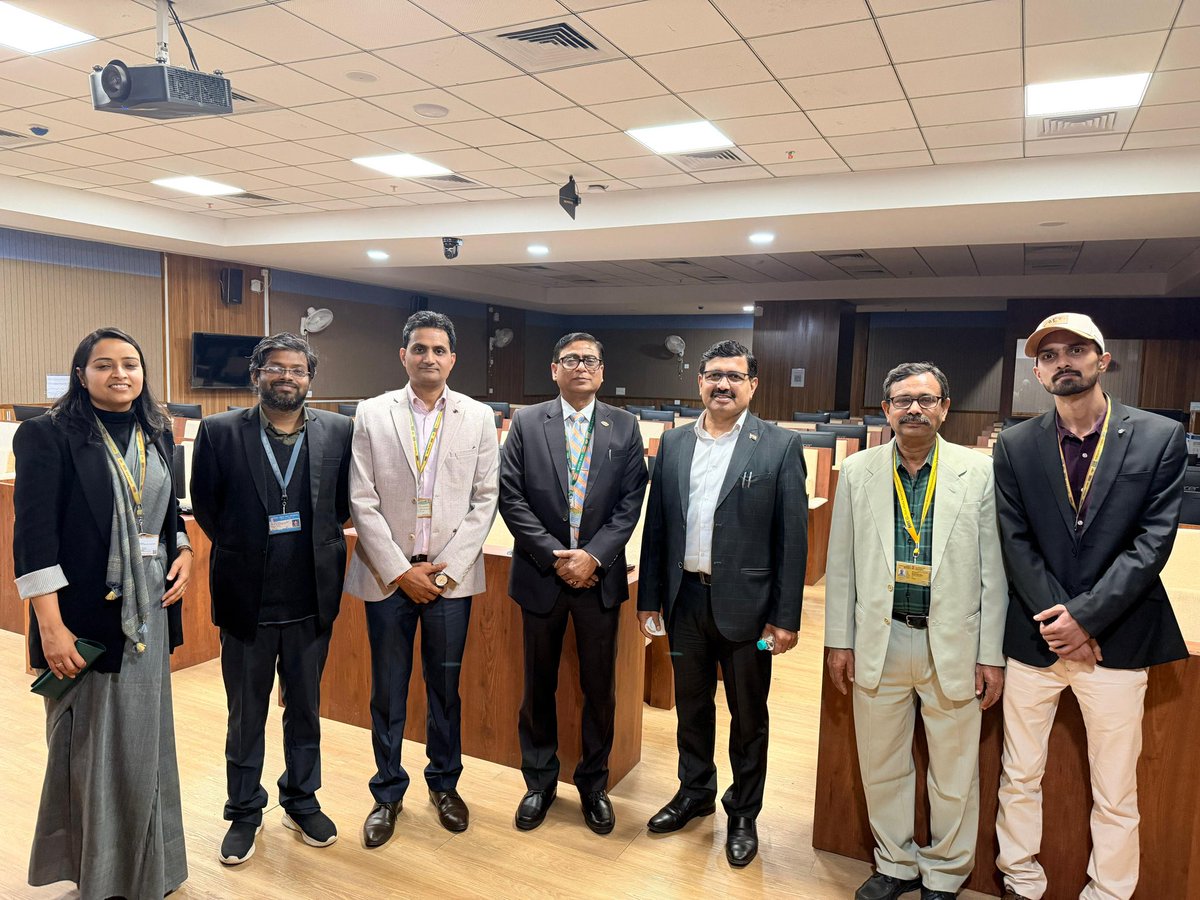 mpa_india's tweet photo. Dr. Satya Prakash, Additional Secretary, Ministry of Parliamentary Affairs and Mission Leader, #NeVA, visited the Bihar NeVA Seva Kendra to review and support the implementation of the NeVA initiative.
@neva_mpa @bla_sectt @PIBHindi @PIB_India @PIBPatna
#DigitalLegislatures https://t.co/yvYsuEuyhH
