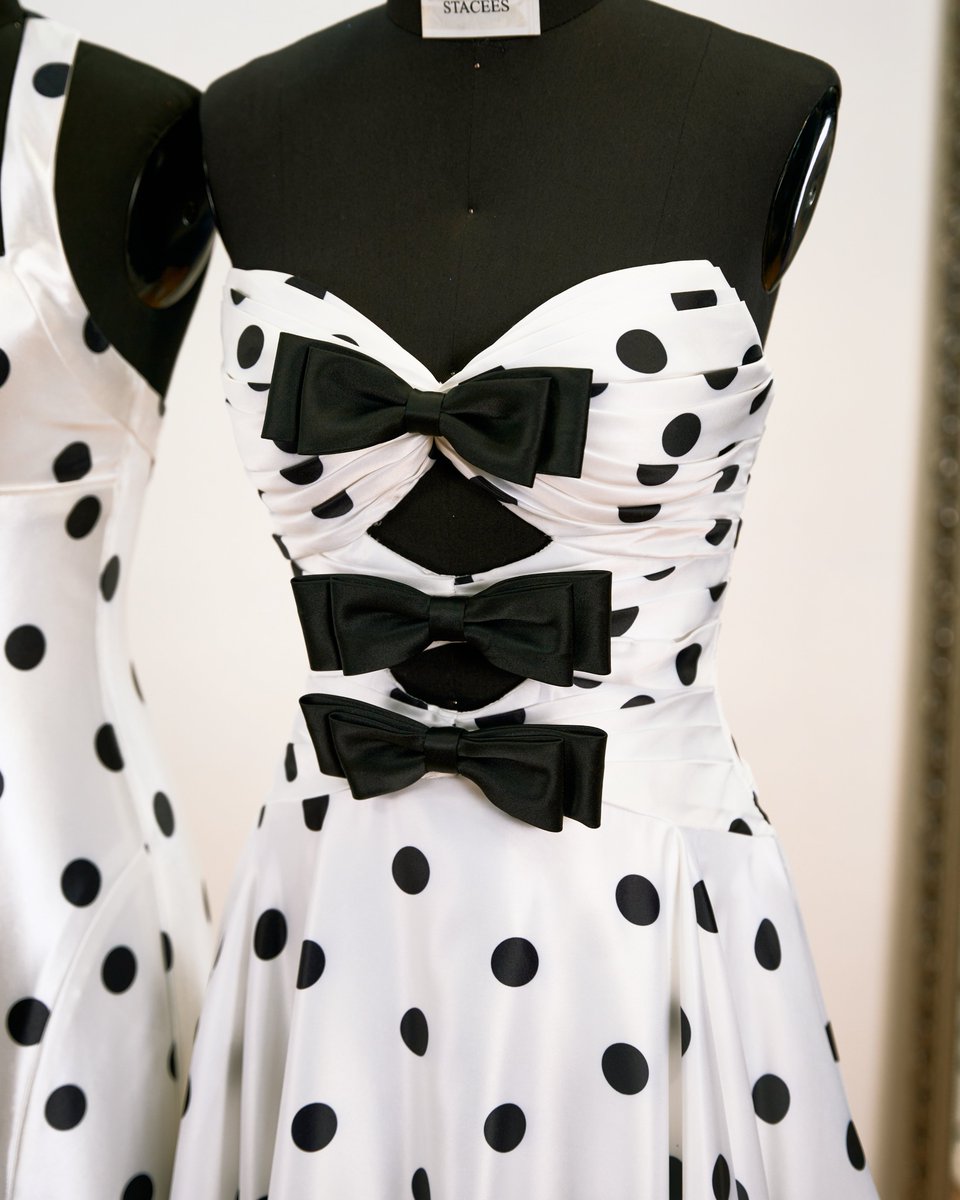 Prom looks are serving pure, playful joy.😘💃✨
Swirling in these white polka dots feels like the start of a perfect summer night. Light, airy, and ready for every dance.

#stacees #prom #promdresses #ruffles #prom2026 #strapless #PolkaDotFashion #PlayfulElegance #DressToImpress