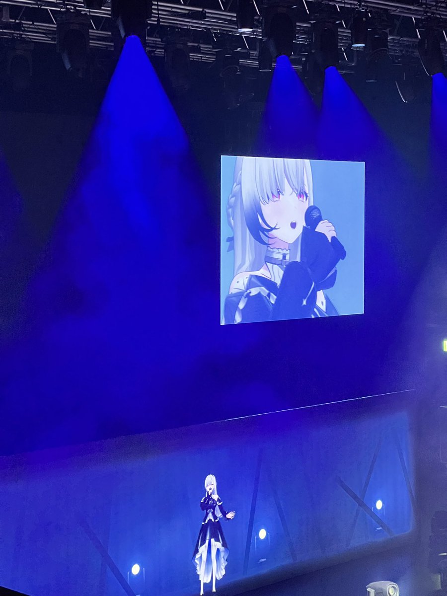 我要為我平時所有調侃蒂兒的發言道歉，厄倫蒂兒真的是最美麗最有氣質的偶像，她是神！
對不起，厄們😭