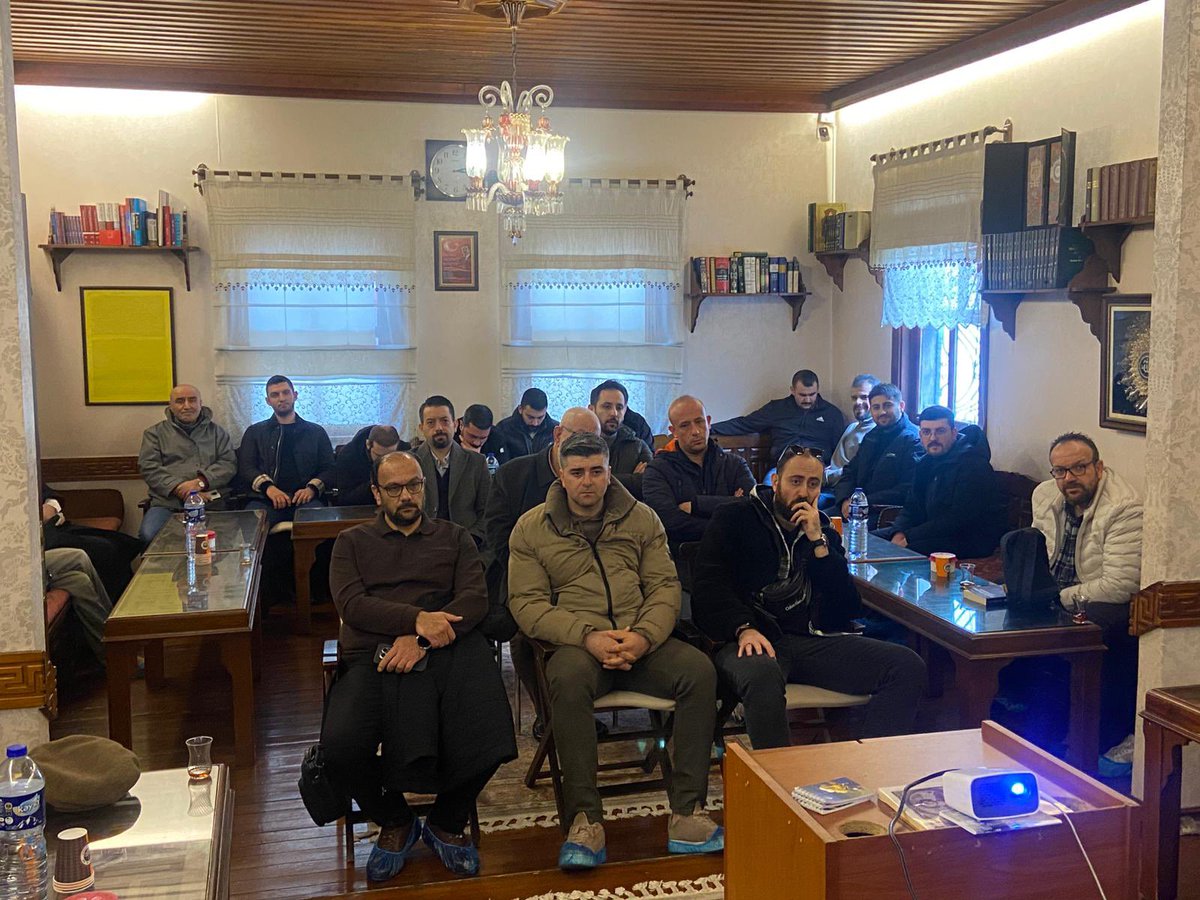 “Ayın Konferansı” programımızı Sayın Doç. Dr. Mustafa Lale ile “Yapay Zekâ ve Dijitalleşme Yolculuğu” başlığı altında yaptık. Değerli hocamıza ve tüm katılımcı dostlarımıza teşekkür ederiz.