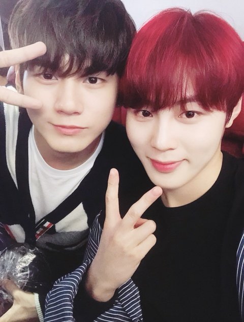 씌앙 남친이랑 만나서 이사진 2026.ver 찍어주면 안되겟니?