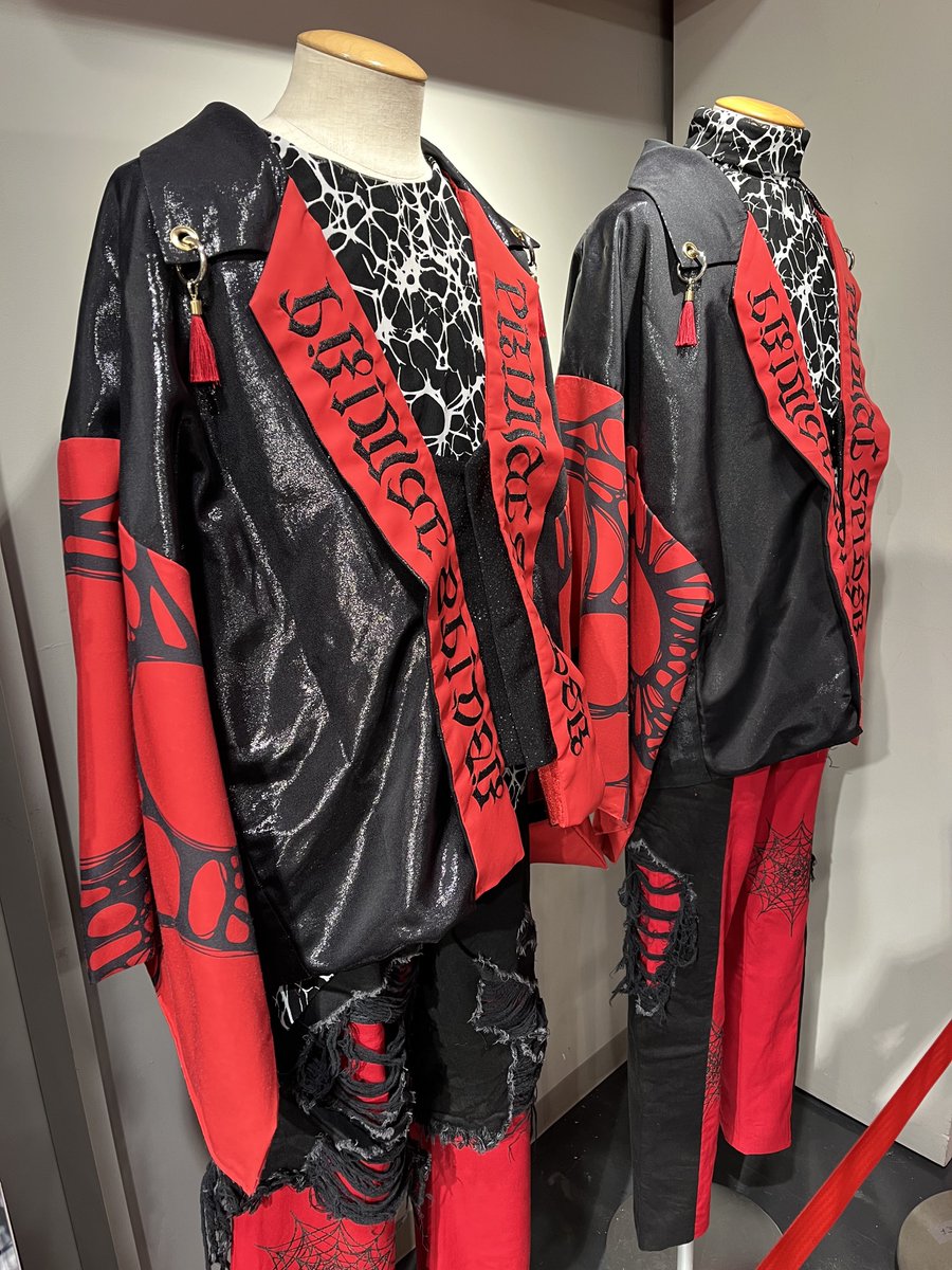 PRIMAL SPIDER プラスパ アリーナ タワレコ渋谷店 衣装展示