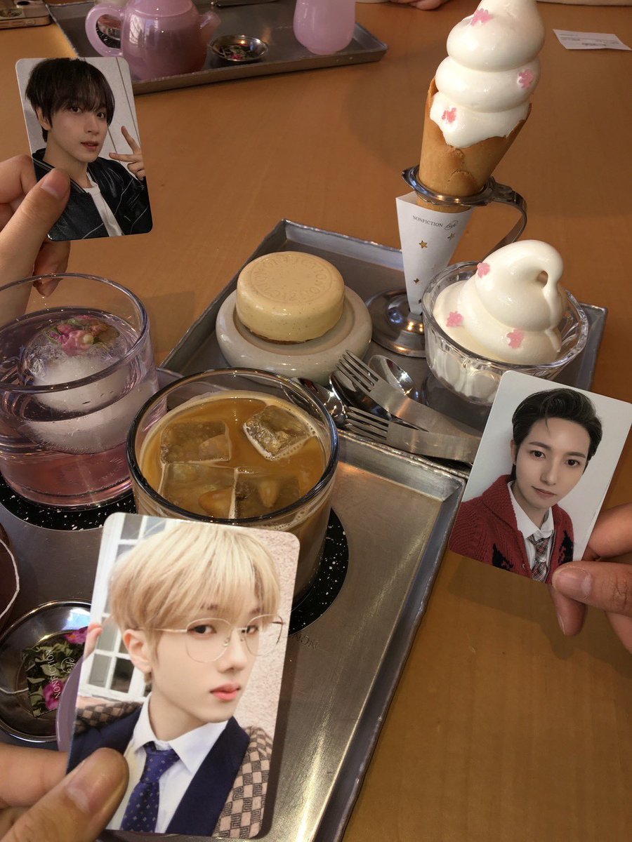 히오리 tweet media