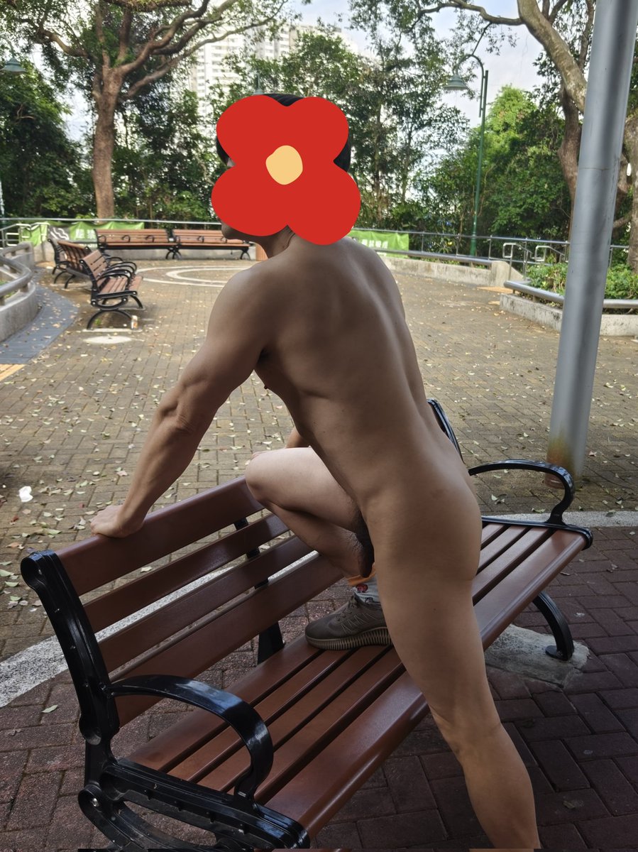 Nude裸Naked tweet media