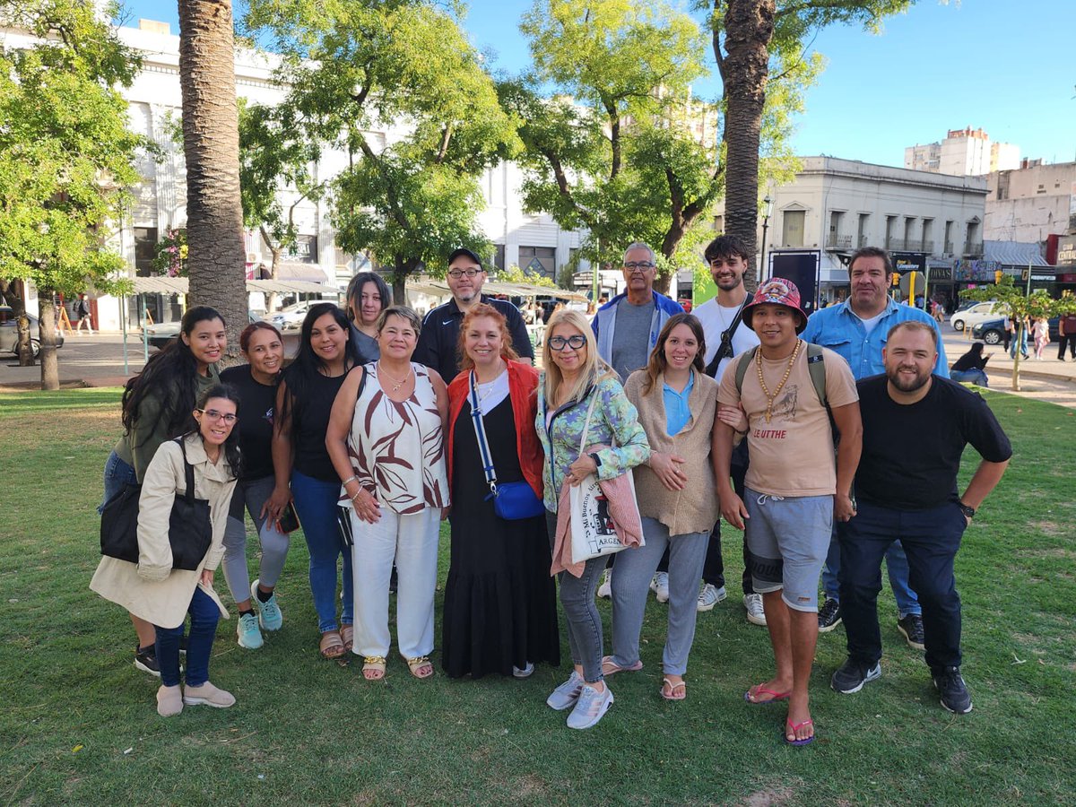 Bahía Blanca es para los venezolanos

Vivimos una tarde maravillosa conversando con integrantes de la diáspora venezolana. Llegaron desde distintos lugares, con historias muy fuertes y profundamente emocionantes.

Extrañan su país, pero aman Bahía y el cariño de los bahienses.
