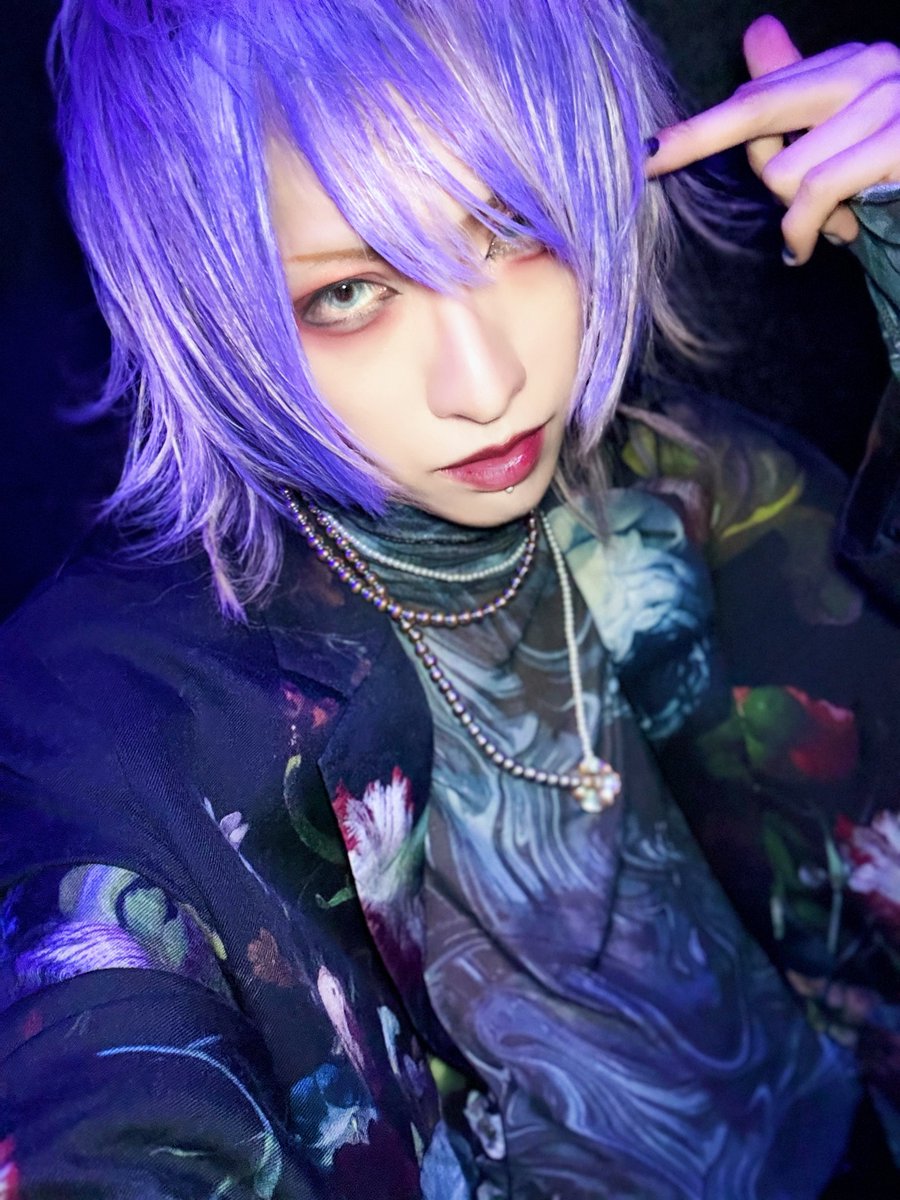 LAY ABOUT WORLD イザナ (@LAW_Izana) / Posts / X