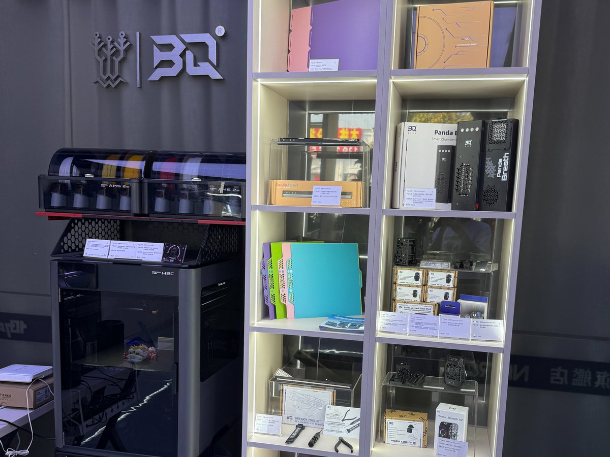 real3DPtech's tweet photo. Breaking the Niche! 3D Printing Empowers a 21-Year-Old to Build a Gamer's Mecca  https://t.co/790SaaphR2
#3DPrinting #3DPTimes #3dprint https://t.co/iwbm8cj3gx