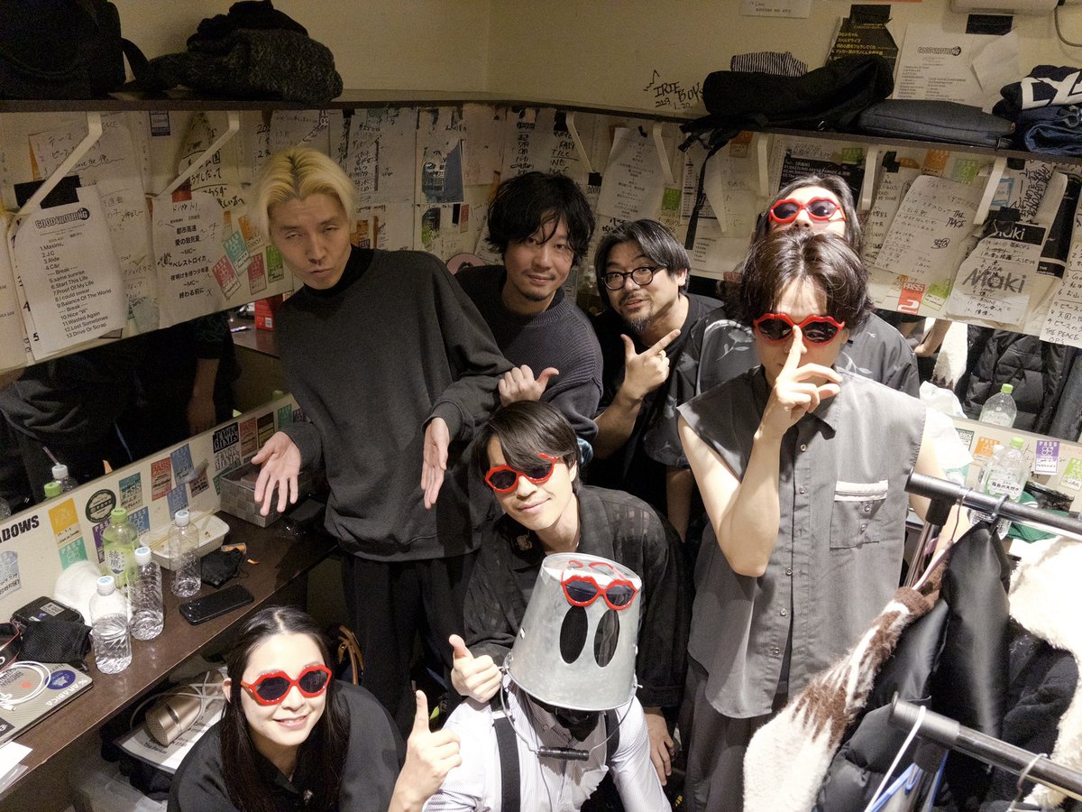 telephones2005's tweet photo. 20周年記念ツアー2本目!!!

「We wanna scream “DISCO” with you everywhere!!! 日本全国どこでもディスコ!!!」

福岡OP'sでBIGMAMAと最高に楽しかった✨

久々の福岡楽しすぎたから、またすぐ帰ってくる!!!

BEKETSU DISCO🪣🪩 https://t.co/PXIasKuQAj