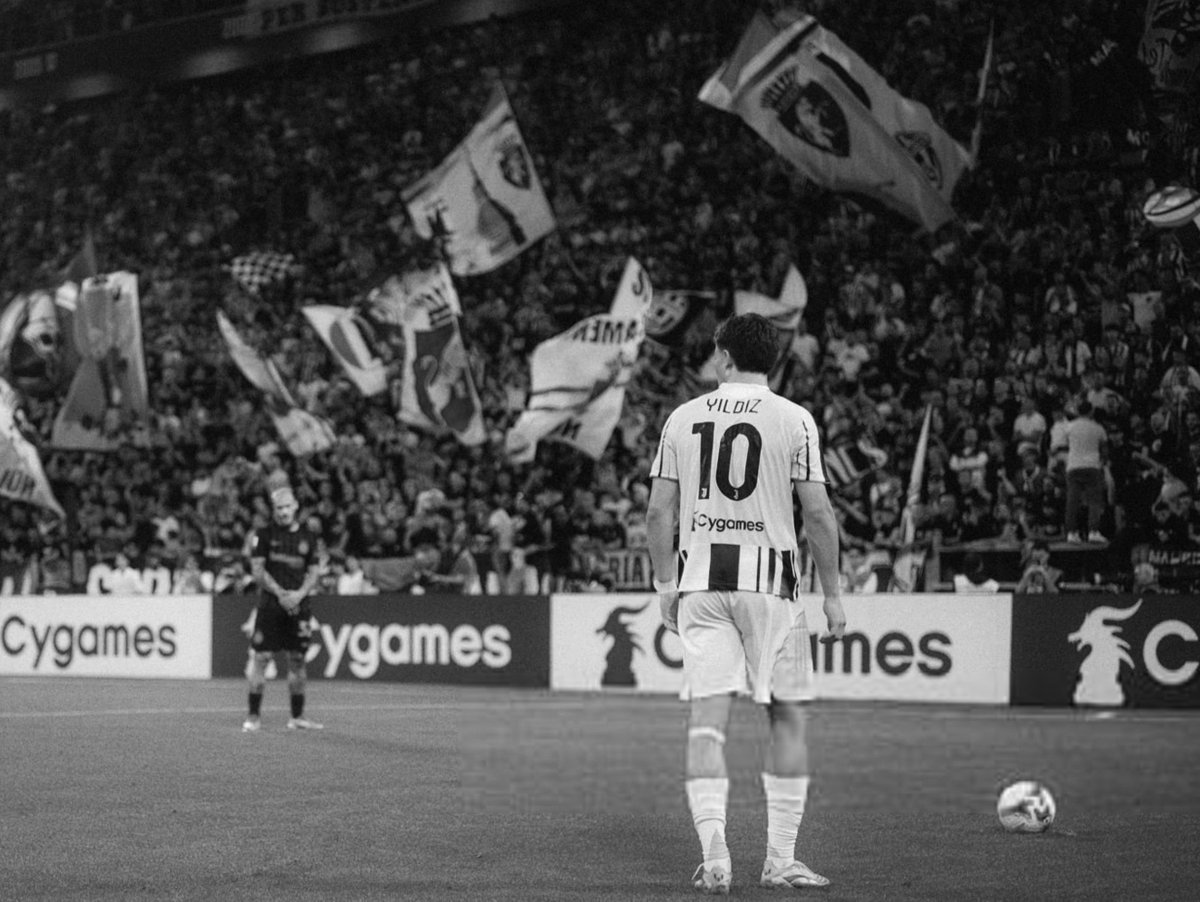 FuckTheVar's tweet image. forse non è ancora decisivo come certi fuoriclasse della nostra storia ma il campione c’è tutto ed è un campione da Juve per i comportamenti che esercita ben oltre al talento che esprime: mai una simulazione, mai una lite, mai una parola fuori posto, ben rinnovato Kenan #Yildiz