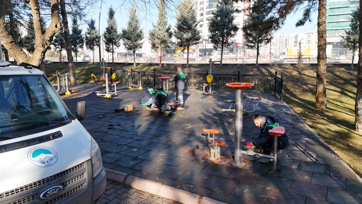 PARK, BAHÇE VE YEŞİL ALANLARDA BAKIM ONARIM ÇALIŞMASI kanal38.com.tr/park-bahce-ve-…