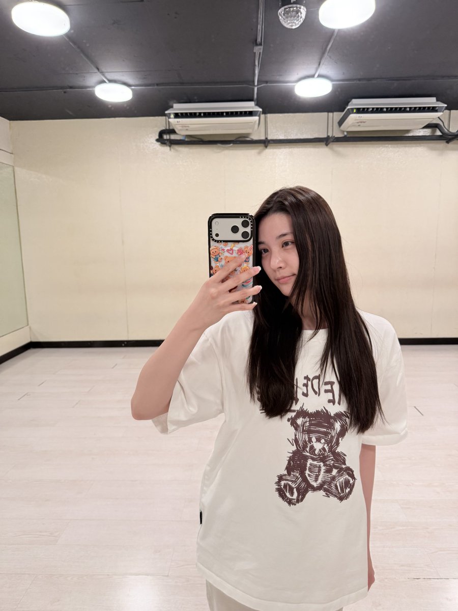 ginnynatnicha (@ginnynatnicha) on Twitter photo 