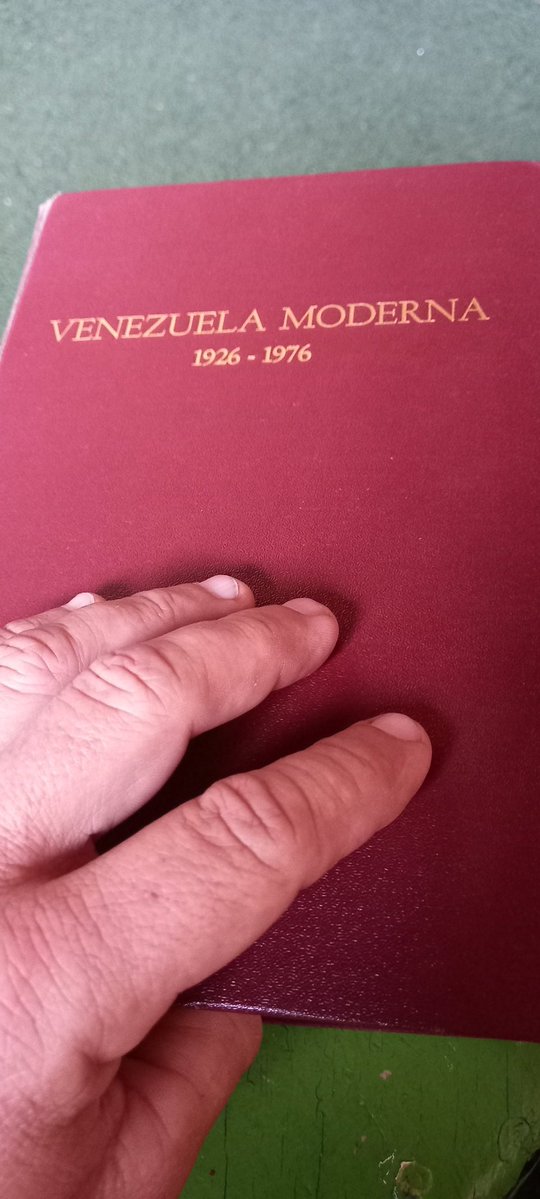 La ignorancia política no les da para entender que antes de pedir nuevamente elecciones "libres" o transición, se debe depurar desde cero, el registro electoral permanente, eliminar a los muertos que votan y los que tienen mas de una cédula, por ejemplo!  El cambio esta en ti !!