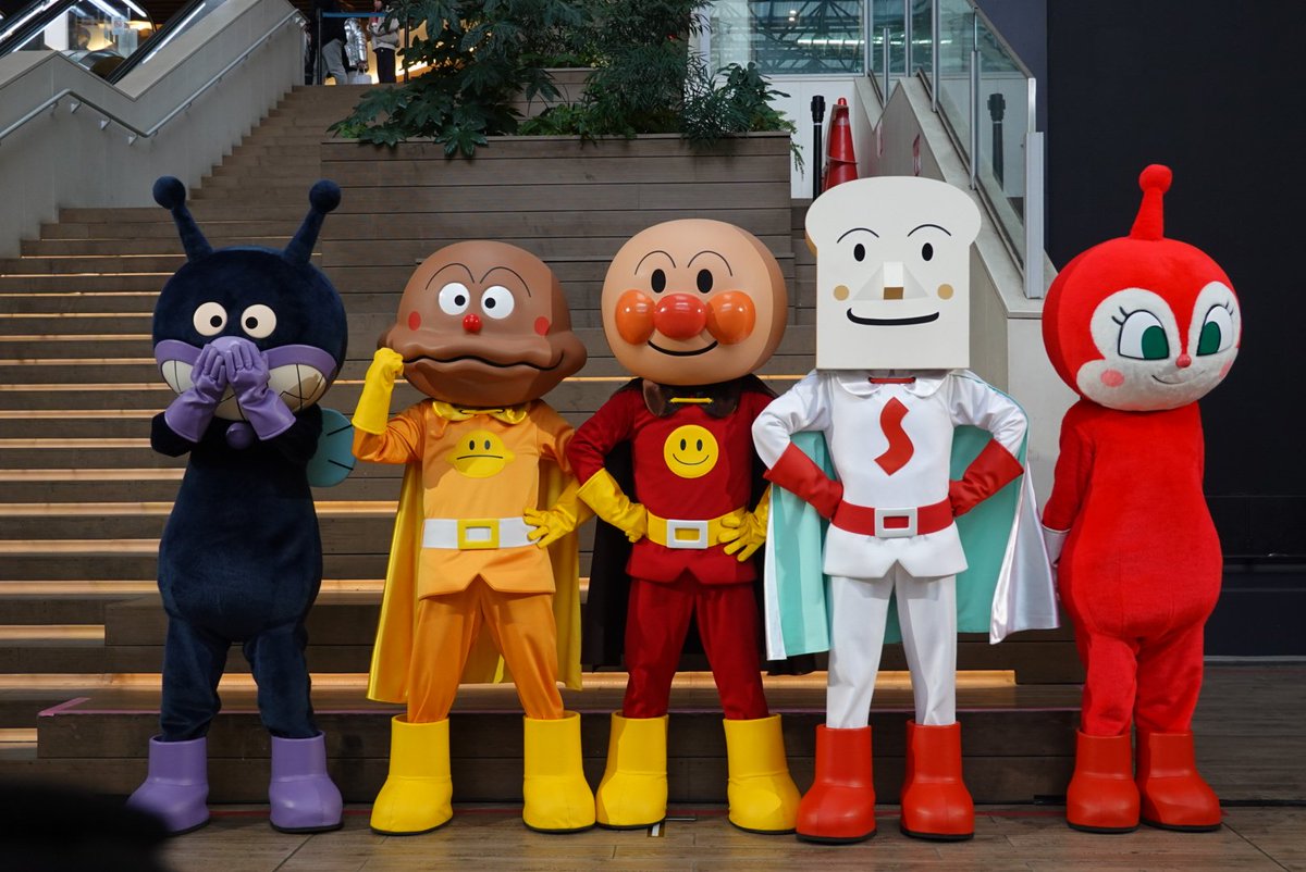 雪の中1時間待ちでアンパンマンショー対応Done 😇