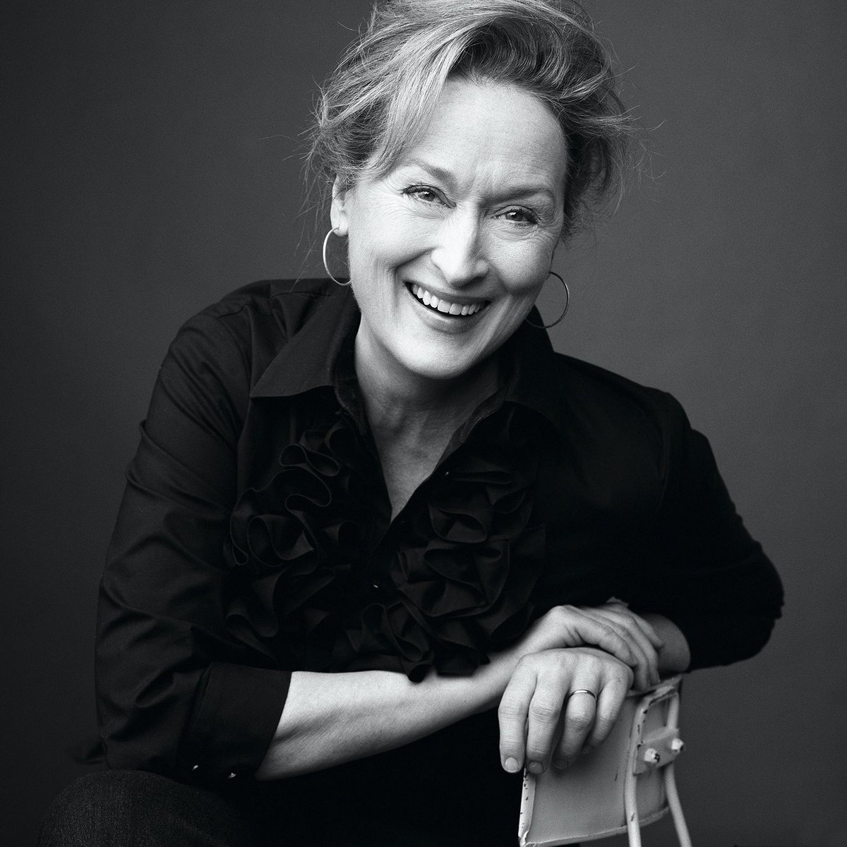 FilmUpdates's tweet image. Meryl Streep is now confirmed to play Joni Mitchell in the upcoming biopic about the singer’s life.

Directed by Cameron Crowe.

(rollingstone.com/music/music-ne…)