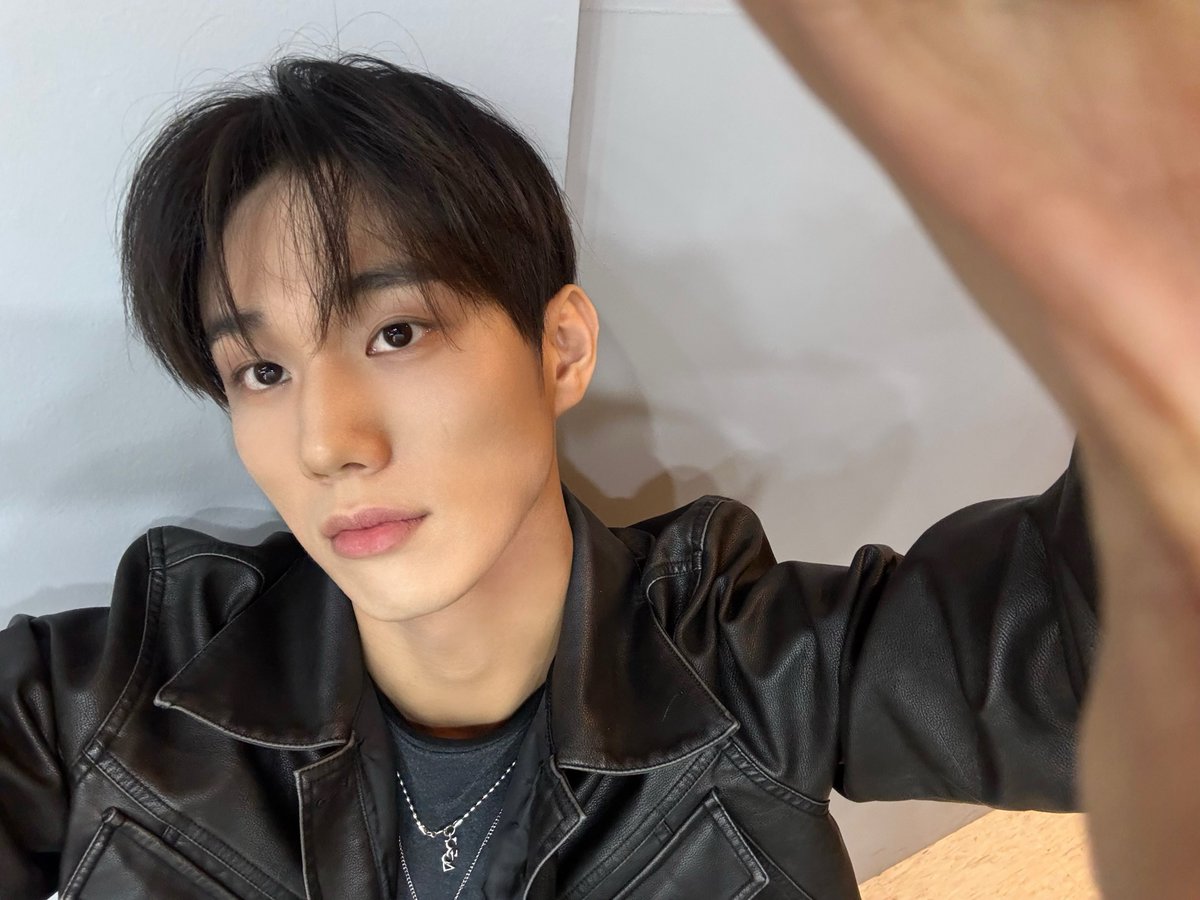 P1H_members's tweet image. 오랜만에 셀카 투척~🤳👦🏻😙

#P1Harmony #INTAK